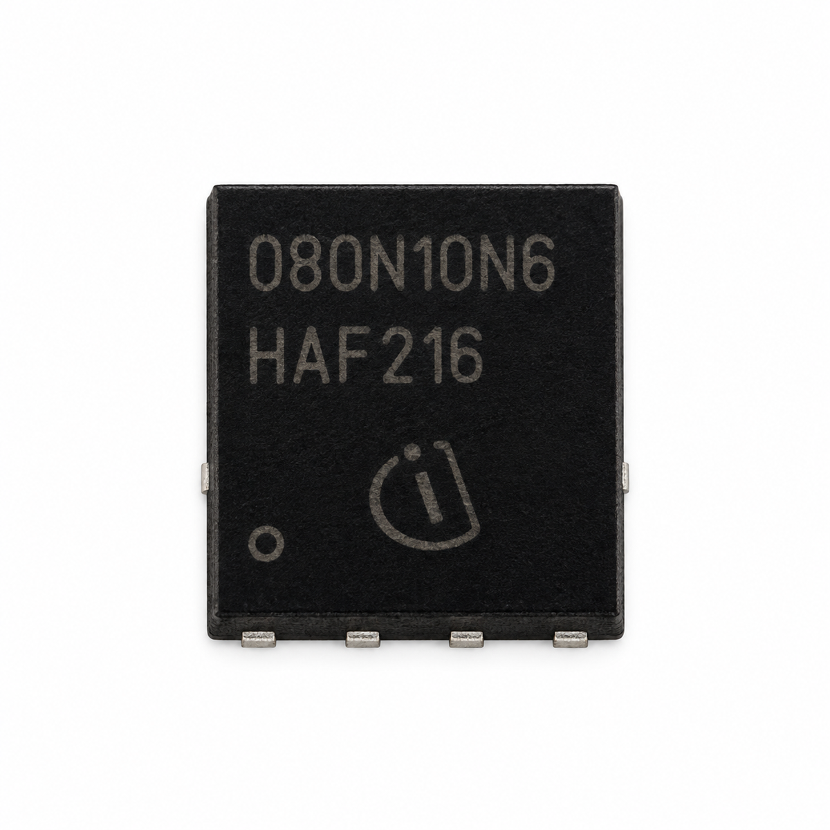 Infineon ISC080N10NM6ATMA1 MOSFET på vit bakgrund