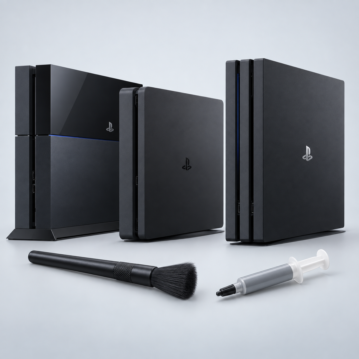 Illustration av PS4 Standard, Slim och Pro med borste och kylpasta för rengöring och kylservice